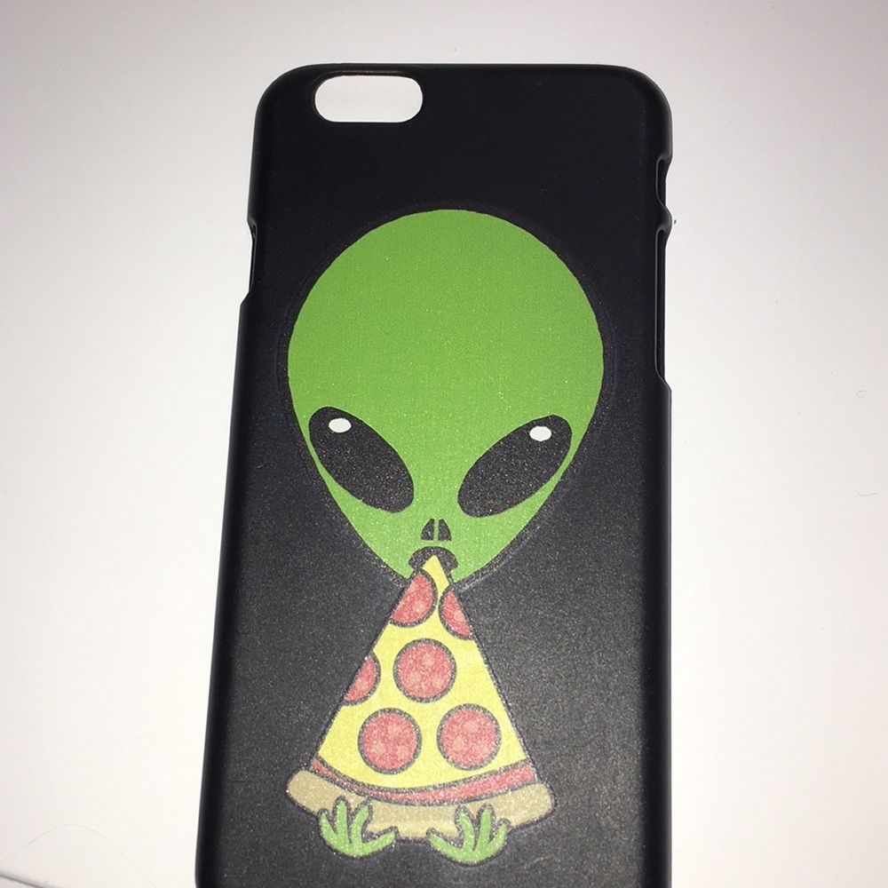 iPhone 6 alien eating pizza case